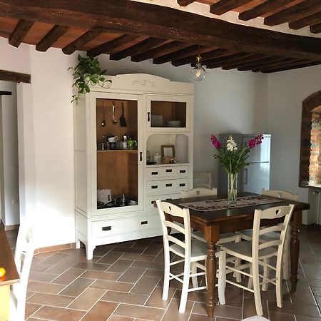 Le Dame Del Borgo Lägenhet Sassetta Exteriör bild