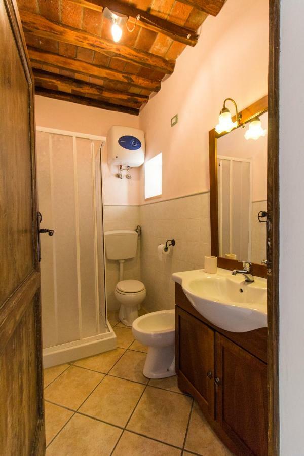 Le Dame Del Borgo Lägenhet Sassetta Exteriör bild