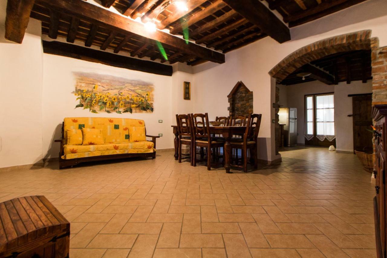Le Dame Del Borgo Lägenhet Sassetta Exteriör bild