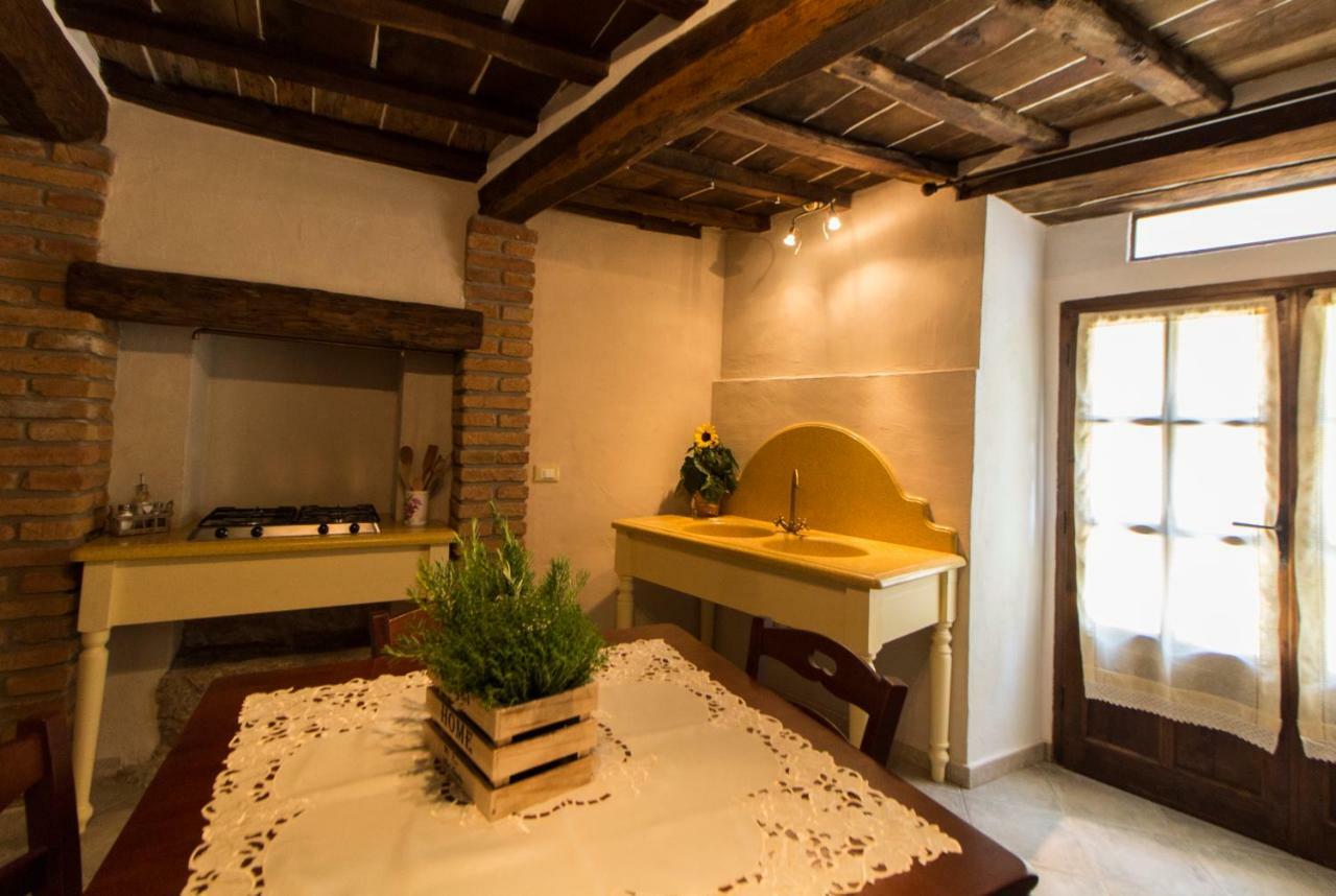 Le Dame Del Borgo Lägenhet Sassetta Exteriör bild