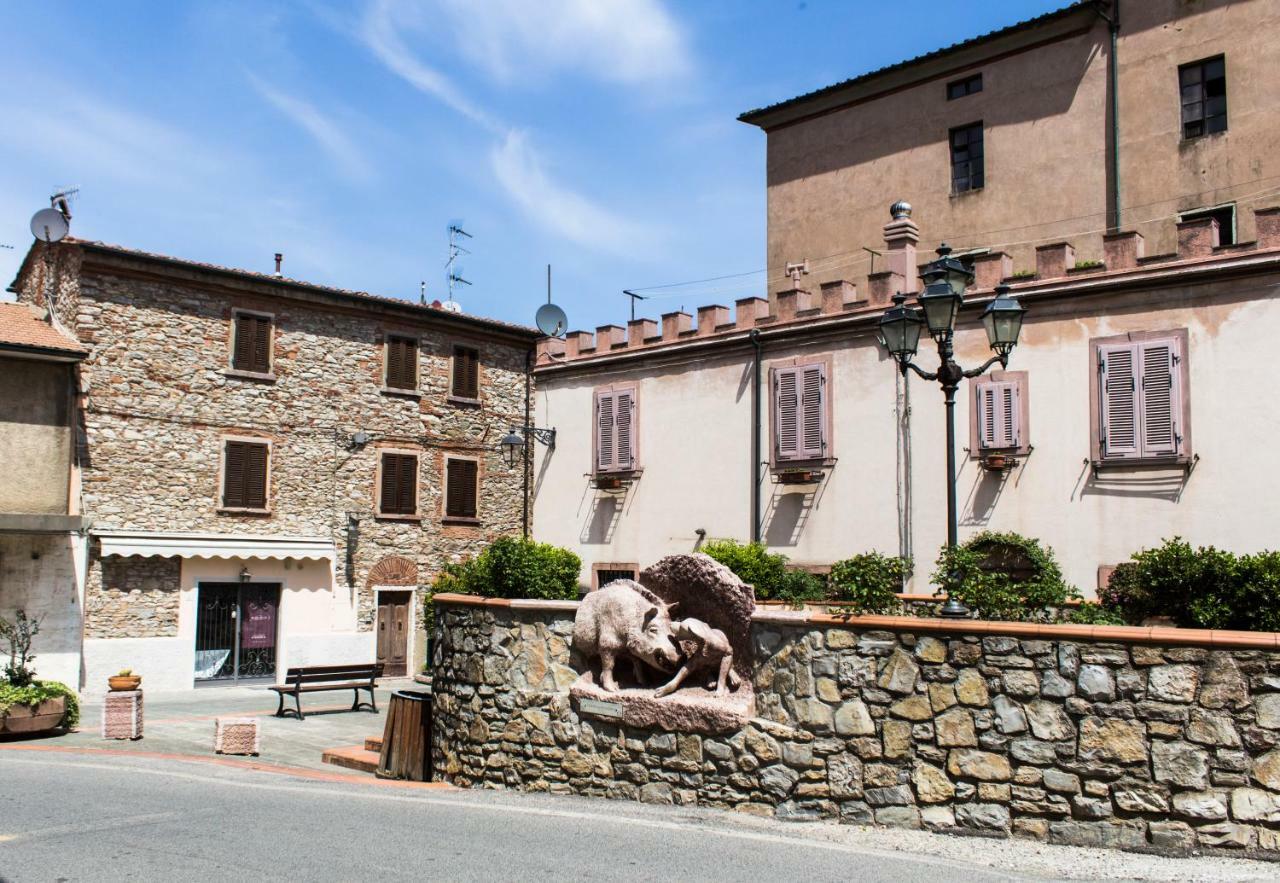 Le Dame Del Borgo Lägenhet Sassetta Exteriör bild