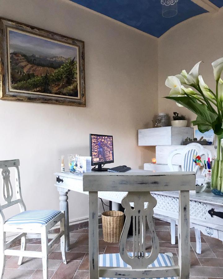 Le Dame Del Borgo Lägenhet Sassetta Exteriör bild